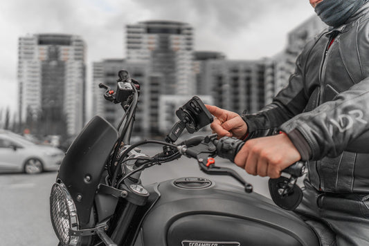 OneLock vs. Magnetic Phone Mounts: Which Is Right for You? - A2C